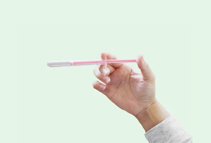 女性の膣に挿入し精液を注入